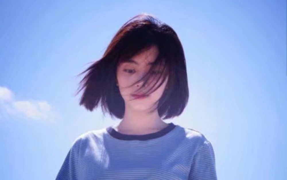 谭松韵|谭松韵疲惫现身法庭，母亲被撞案一审判决，肇事者被判六年