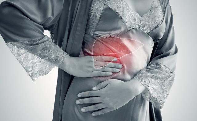 肝病|一旦被肝病盯上的人，上厕所时很容易出现这4种异常，别忽视了