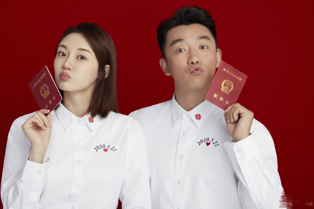 郑恺|郑恺老婆苗苗晒九宫格大秀画工，临近产期全素颜出镜，状态超好