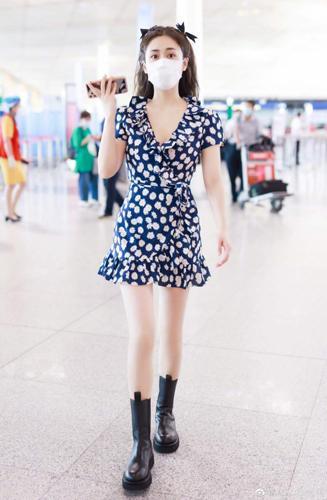 李湘|李湘家多奢侈？导演满屏马赛克遮盖，遗漏镜头被扒，太奢华