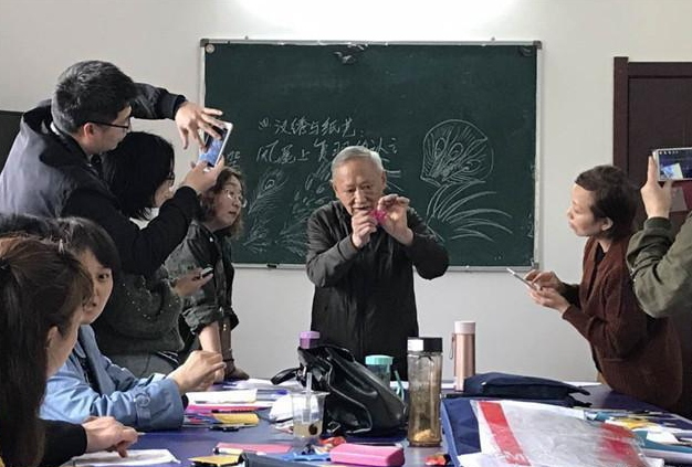 张先松|湖北七旬老人，一身技艺却没人继承，每月拿着3000退休金倒贴收徒