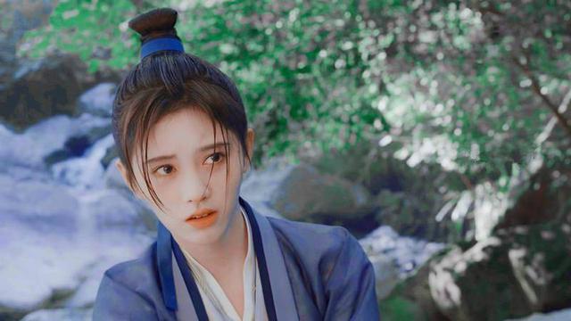 鞠婧祎|鞠婧祎不愧是千年美女，看到她cos的“玉兔精”：这颜值没谁了