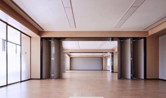 黄海波|生活所迫？黄海波近况曝光：开表演班当专业老师，工作室环境简陋显穷酸