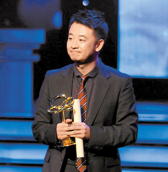 黄海波|生活所迫？黄海波近况曝光：开表演班当专业老师，工作室环境简陋显穷酸