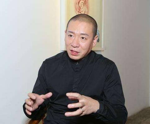 王菲|二手玫瑰主唱梁龙：曾和王菲有过一段恋情，分手是因为谢霆锋