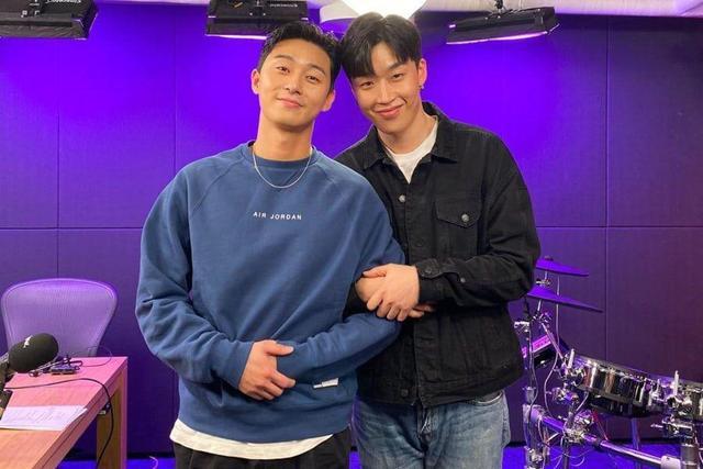 朴叙俊参加好兄弟peakboy主持的节目