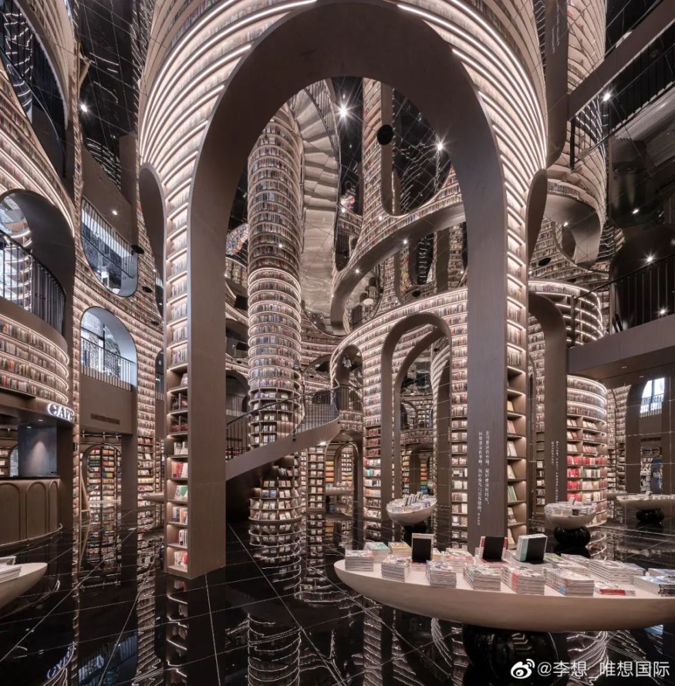 钟书阁|钟书阁新店成“盗梦空间”，“最美书店”为何用力越来越猛？