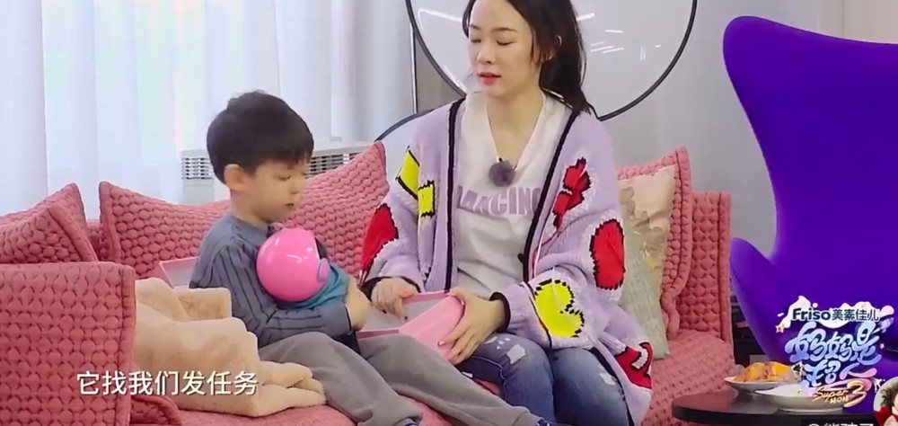 霍思燕|霍思燕晒一家三口亲密照，为儿子嗯哼庆祝七岁生日，杜江的表情亮了