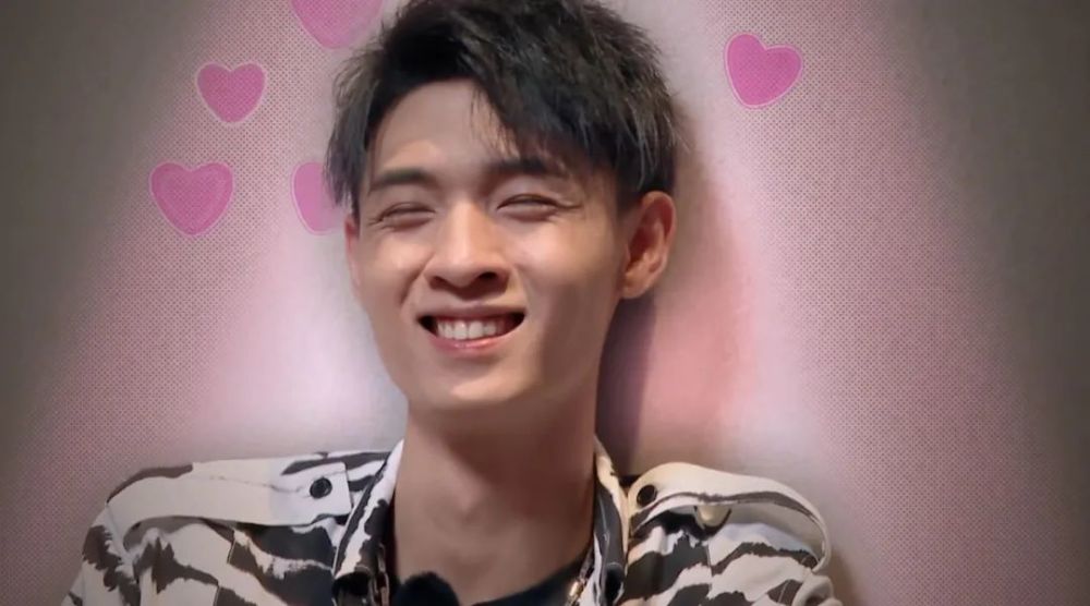 秦霄贤|“霄”字科三千多号人，凭什么就秦霄贤走红了？颜值只是辅助