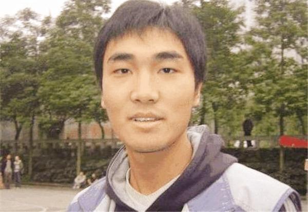 孙俪|曾嫌孙俪捐助太少，写6000字诋毁恩人的白眼狼学生，现惩罚来了