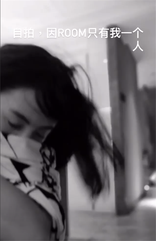 张柏芝|张柏芝为小儿子赚奶粉钱，一个人到内地隔离，太无聊只能玩自拍