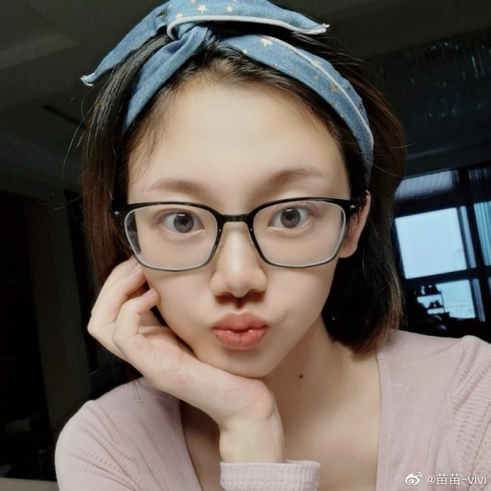 苗苗|苗苗画一家三口简笔画，疑暗示与郑恺未来的宝宝是男孩