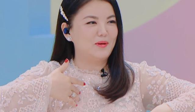 李湘|买房如买菜、简餐也奢侈，P掉手表和钻戒，P不掉李湘王岳伦的壕