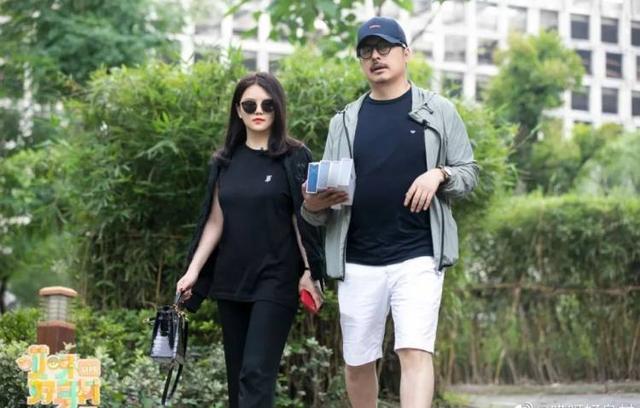 李湘|买房如买菜、简餐也奢侈，P掉手表和钻戒，P不掉李湘王岳伦的壕