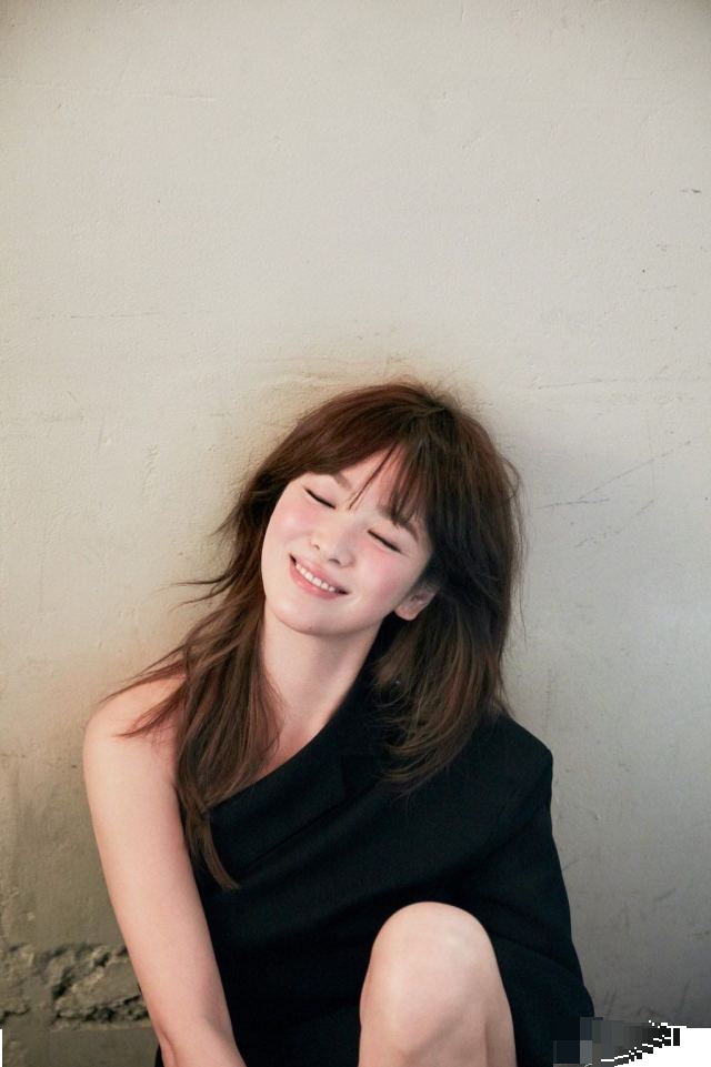 宋仲基|离婚后对方啥也不是！宋慧乔懒理宋仲基生日，晒照自曝与男友人喝酒