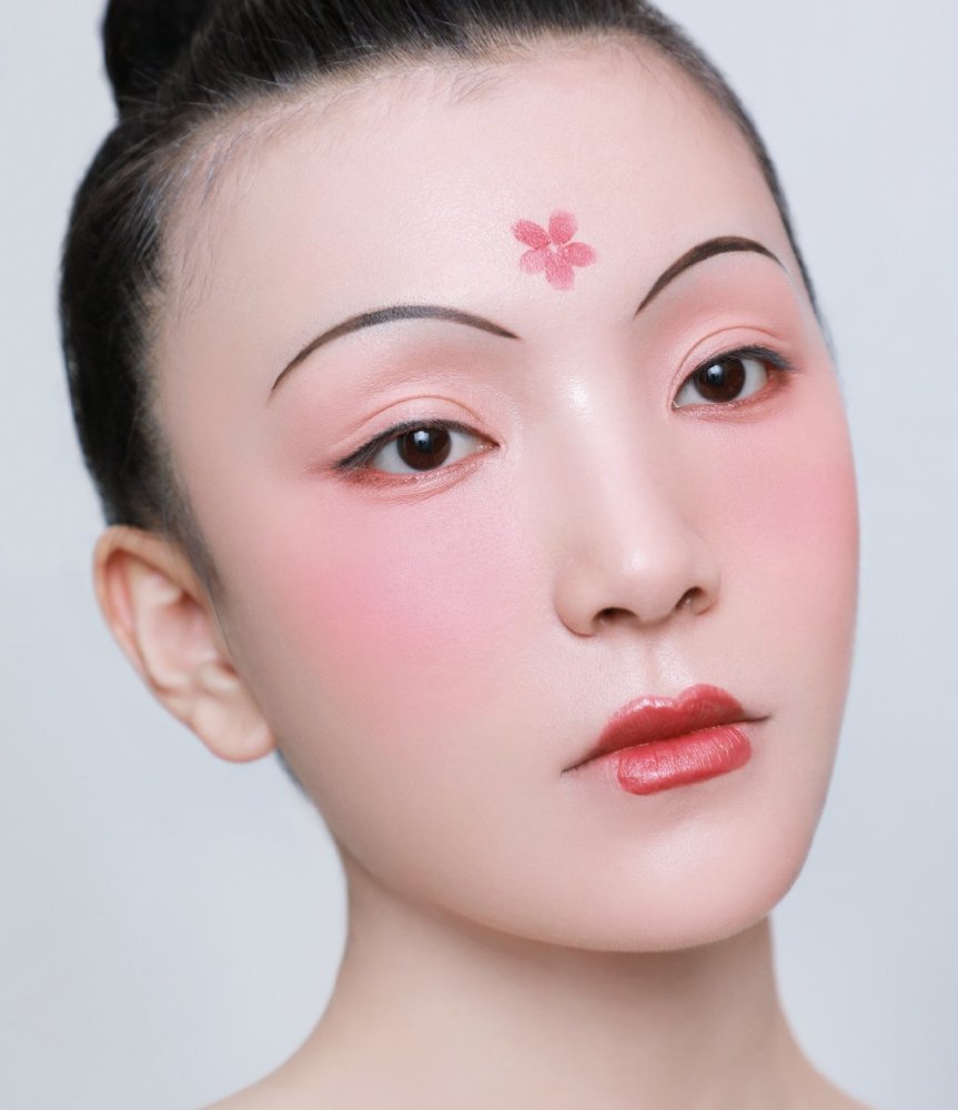 晚唐五代的妆容是什么样的很多人都喜欢第一种而我喜欢第四种