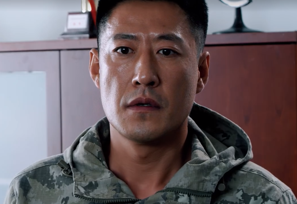 蓝军出击韩鹏结局再胜褚战刚后被王可争打败圆满完成任务被领导表扬