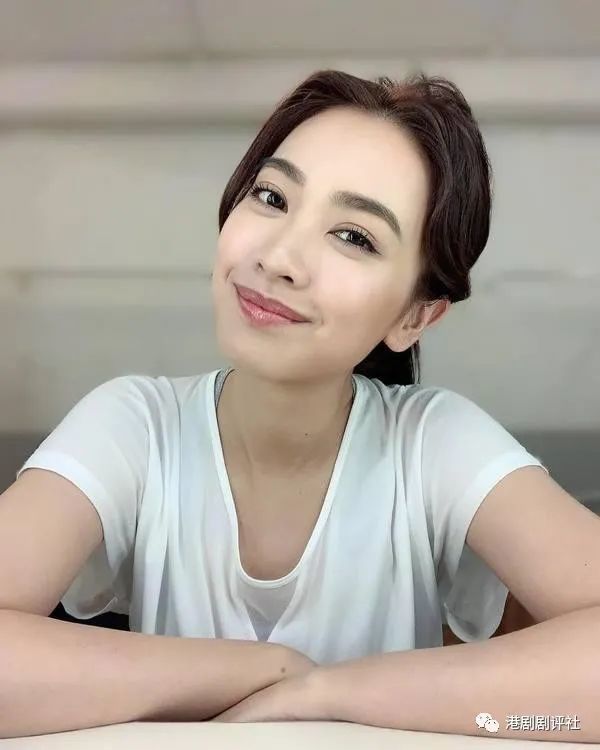 tvb花旦|做大状！TVB花旦正值当红却选择退出娱乐圈 网友感不舍