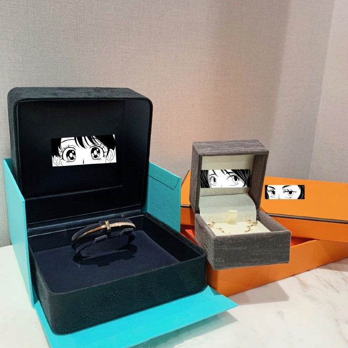 林峯|张馨月发文庆祝30岁生日，感谢老公林峯送珠宝首饰，文案疑似承认已产女