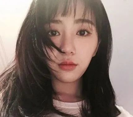 申珉雅|这是她今年第二次跳江了