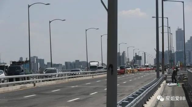 申珉雅|这是她今年第二次跳江了