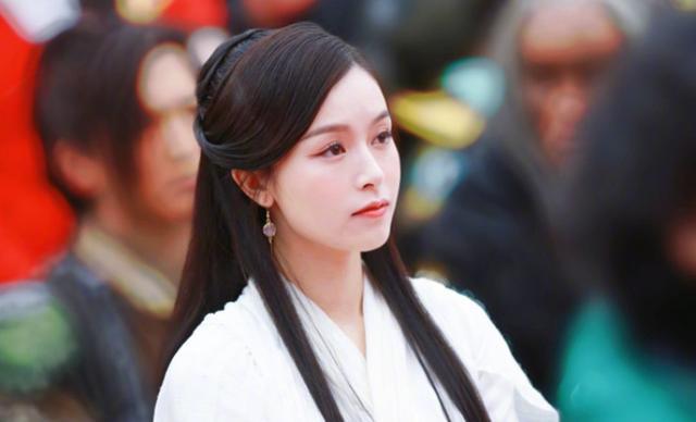 金庸|《天龙八部》有一失误很尴尬，书写完了，金庸才发现漏写了