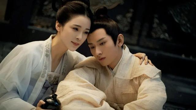 邬倩倩|失婚女人邬倩倩：年老色衰去整容？膝下无子，抚养侄女抱团取暖
