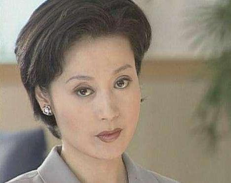 邬倩倩|失婚女人邬倩倩：年老色衰去整容？膝下无子，抚养侄女抱团取暖