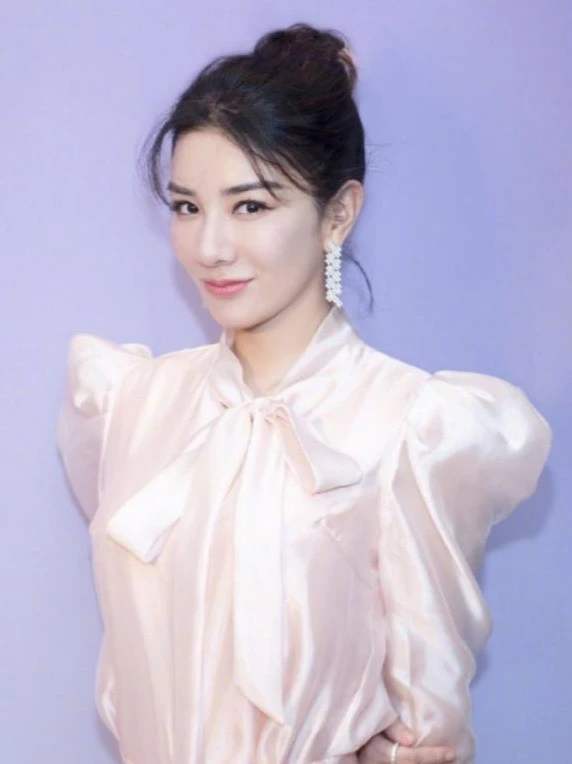 黄奕|这女星的眼光真不行？