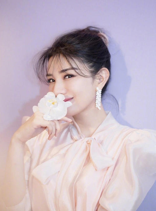 黄奕|这女星的眼光真不行？