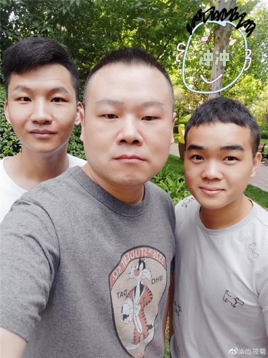 岳云鹏|又跟岳云鹏提钱，躲得过老板也难躲老板娘，助理冲冲被完美劝退