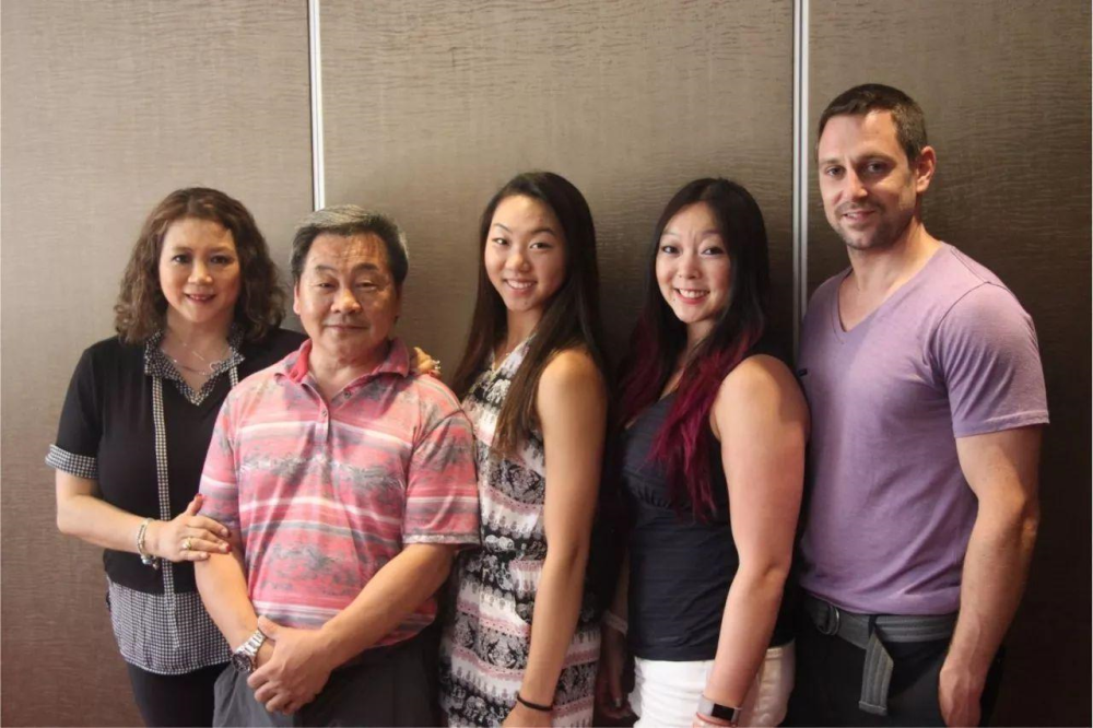 值得一提的是,李月久的小女儿李安迪也有很高的体操天赋,不过李月久