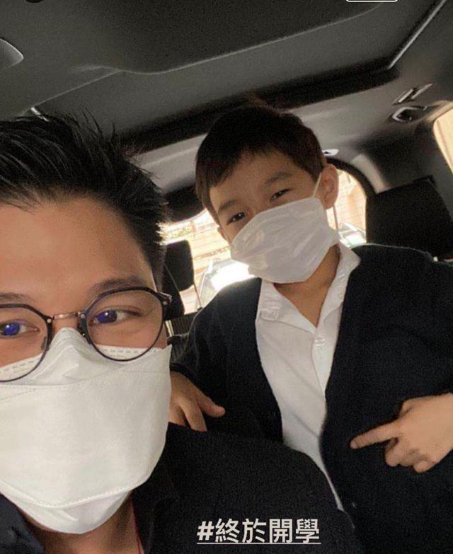 霍启刚|霍启刚罕晒大女儿！带她坐地铁似家庭传统，眼睛与郭晶晶一模一样