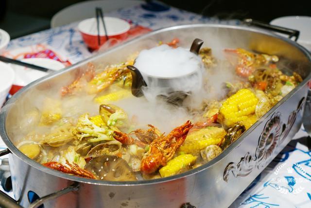 簋街|探店北京簋街，这家店的每1只虾都手工刷洗，网友：难怪每天排队