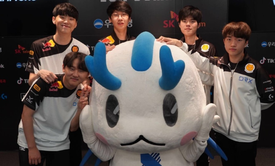 Deft峡谷之巅疯狂训练，S10或是他最后一届英雄联盟S赛