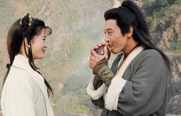 吕颂贤|令狐冲扮演者吕颂贤时隔24年再登华山，英雄迟暮的样子让人心疼