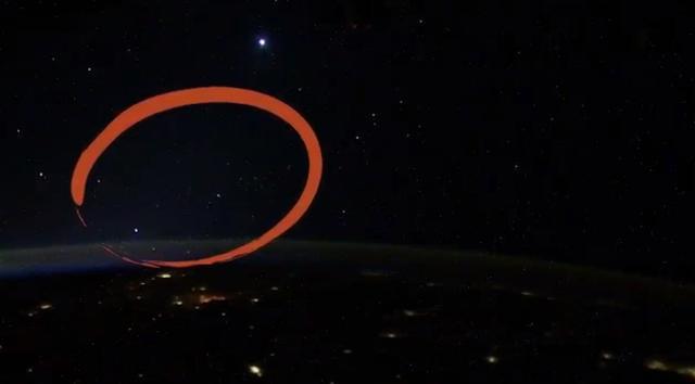 ufo|5个不明飞行物之后，国际空间站又拍到了不明物体，到底是什么？