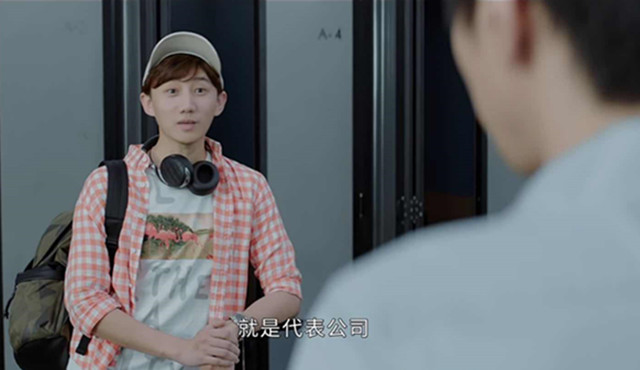孙弈秋|《平凡的荣耀》：孙弈秋在牌局上稳赢曲忠辉，他才是剧中的大BOSS