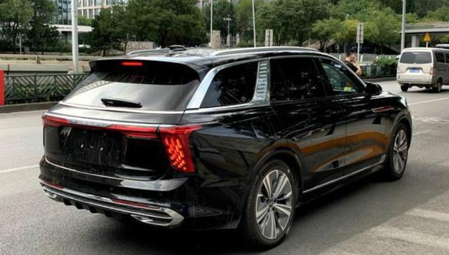 库里南|红旗又放大招了，中国版库里南E-HS9亮相北京车展？