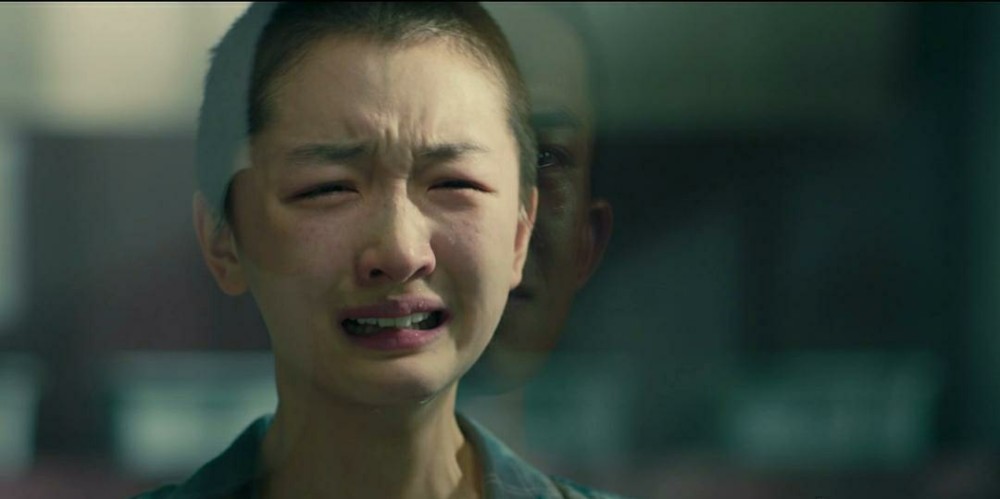 周冬雨|28岁周冬雨击败宋佳白百何，四获最佳女主，最年轻双料影后实至名归