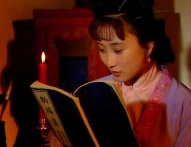 薛宝钗|《红楼梦》里香菱之所以呆，是认林黛玉为师？