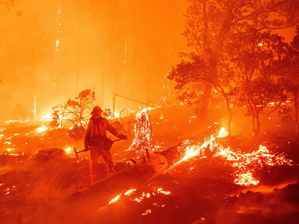 2020年的超级山火,在美国加州将成常态!无法阻止灾难,只能跑!