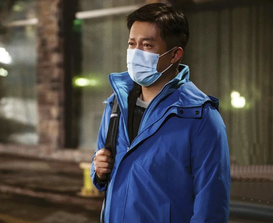 最美逆行者|故意针对还是巧合？肖战新片遭低分预警，带节奏的都是“老熟人”