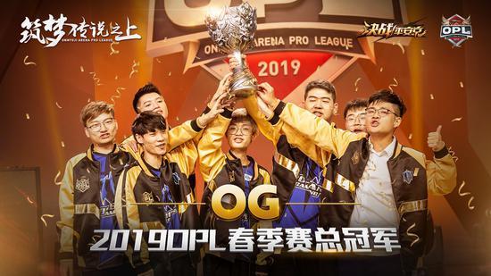英雄联盟RNG大战GNR，小虎垃圾话一波又一波