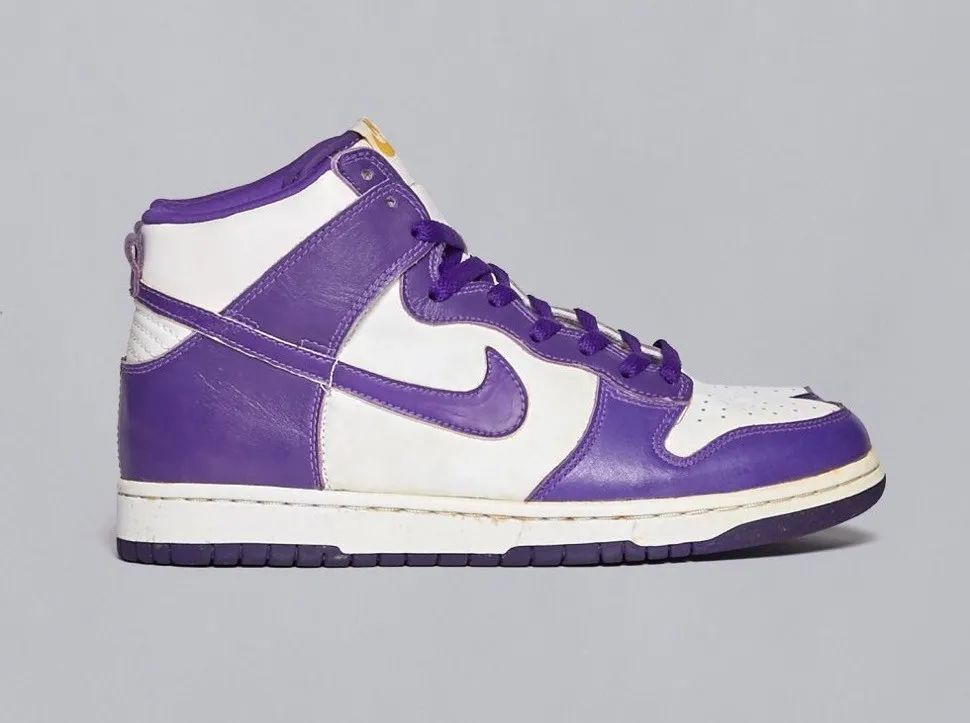 dunk high "varsity purple" 年末发售!