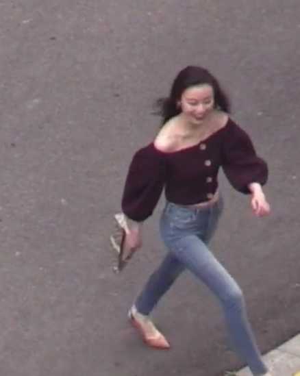 倪妮|倪妮换发型像“整容”，跟风剪齐肩短发，国字脸再也瞒不住了