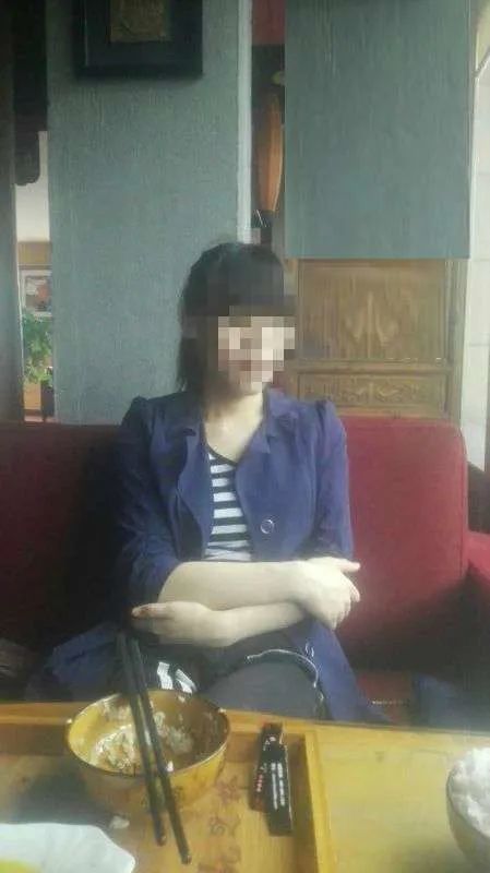 医生|配错性别的灵魂：向父母出柜后，25 岁的她被送进戒网瘾学校