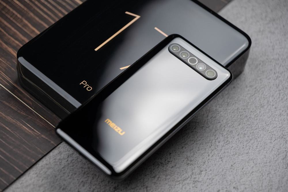 魅族18系列曝光,屏下摄像头 骁龙875,这才是高颜值!