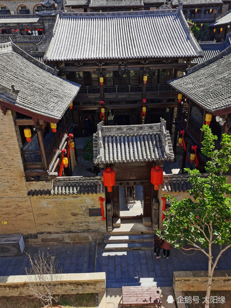 千岩竞秀|百福具臻豐歲年，千岩競秀滿青樹