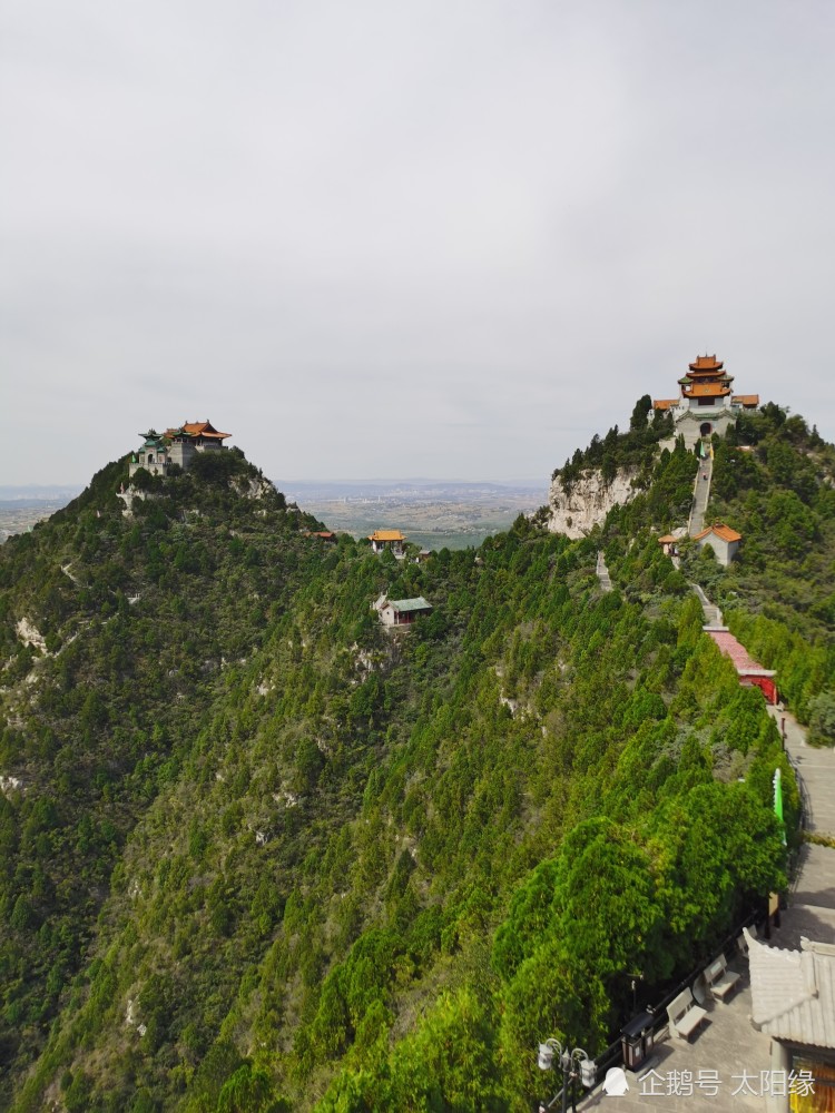千岩竞秀|百福具臻豐歲年，千岩競秀滿青樹